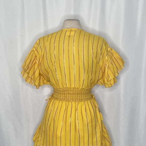 SAYLOR Yellow Metallic Striped Dress Fluttery Smocked Mini Gold Party Medium - Picture 10 of 13